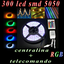 STRISCIA 300 LED RGB SMD 5050 5 METRI STRIP BOBINA LUCE TELECOMANDO CENTRALINA BLISTER